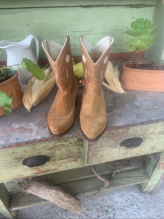 sundance boutique Shoes - Sundance Women’s Tan Suede Western Boots - handmade in old Mexico
